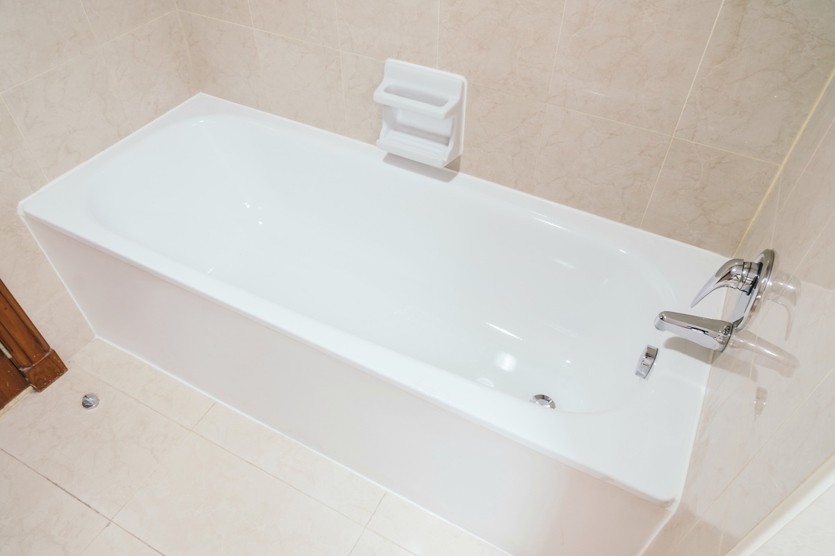 Bathtub Reglazing | K&D Reglazing